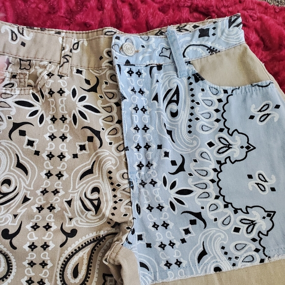 BOOHOOBLUE~ VINTAGE KHAKI & BLUE PATCHWORK JEANS! - Picture 6 of 16